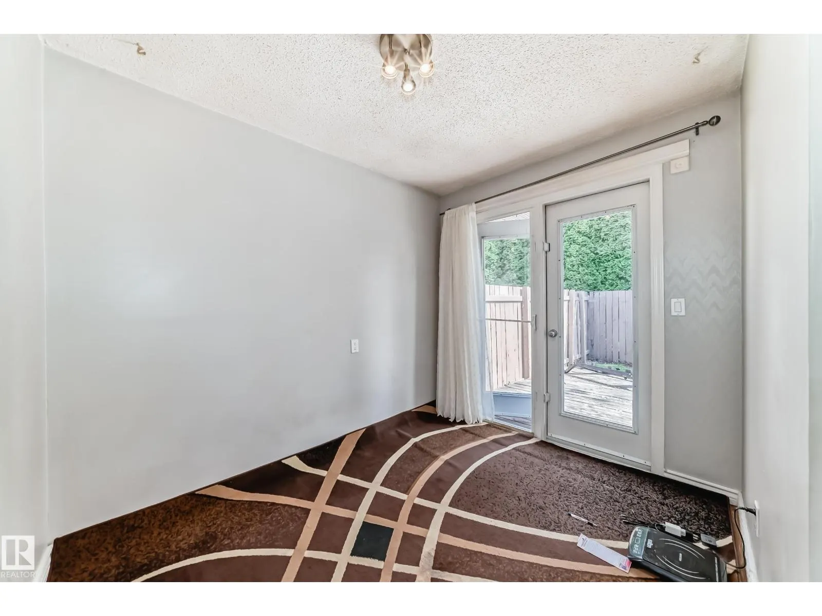 2343 139 AV NW