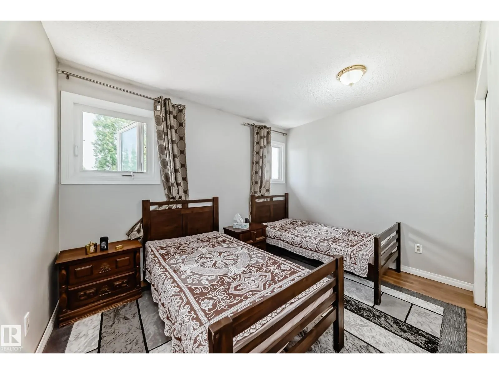 2343 139 AV NW