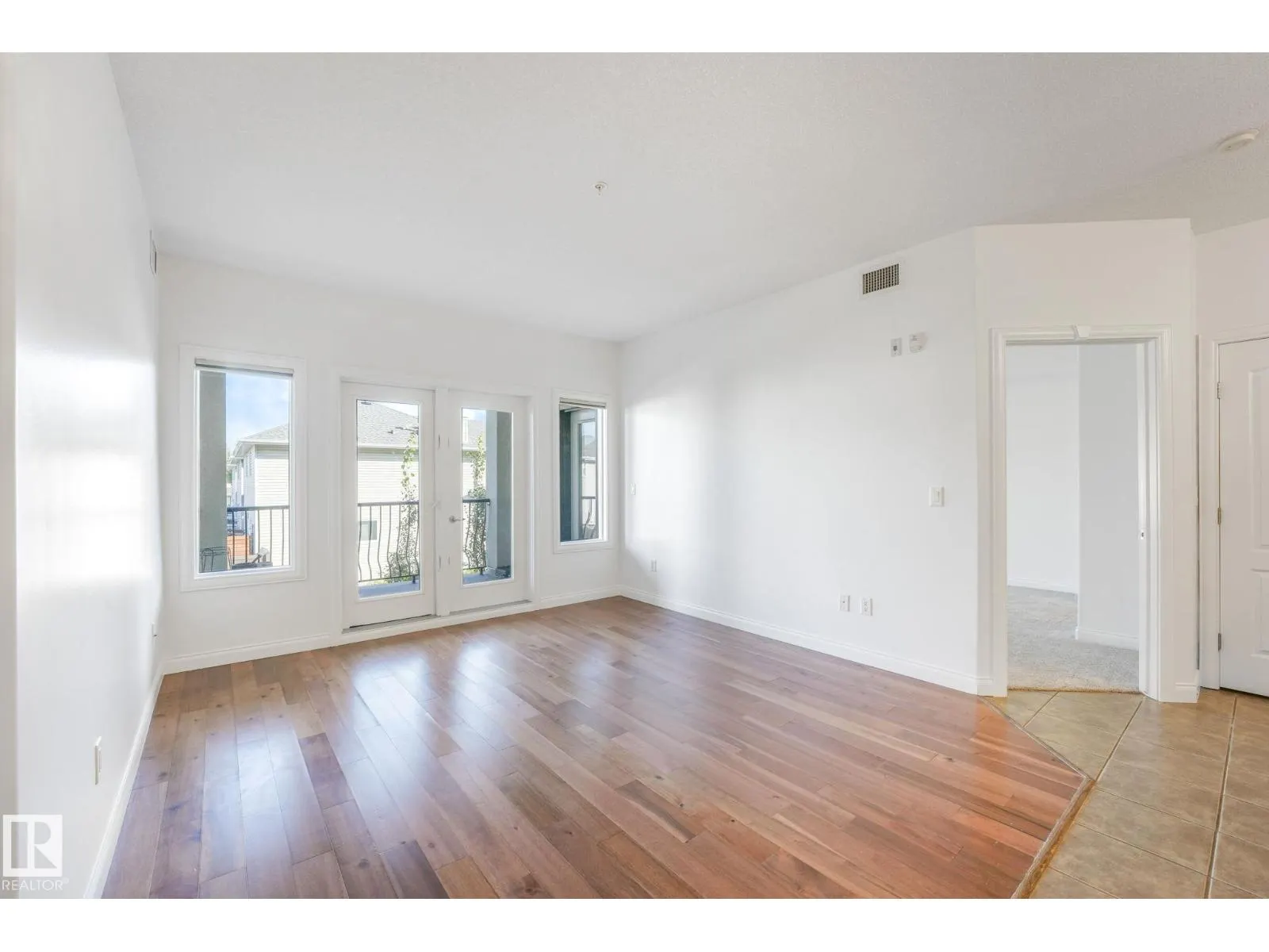 #232 1406 HODGSON WY NW