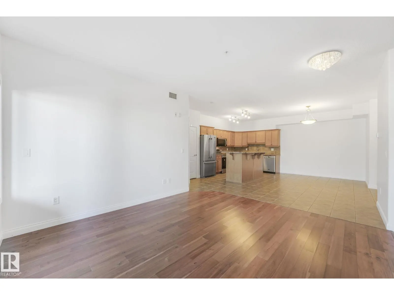 #232 1406 HODGSON WY NW