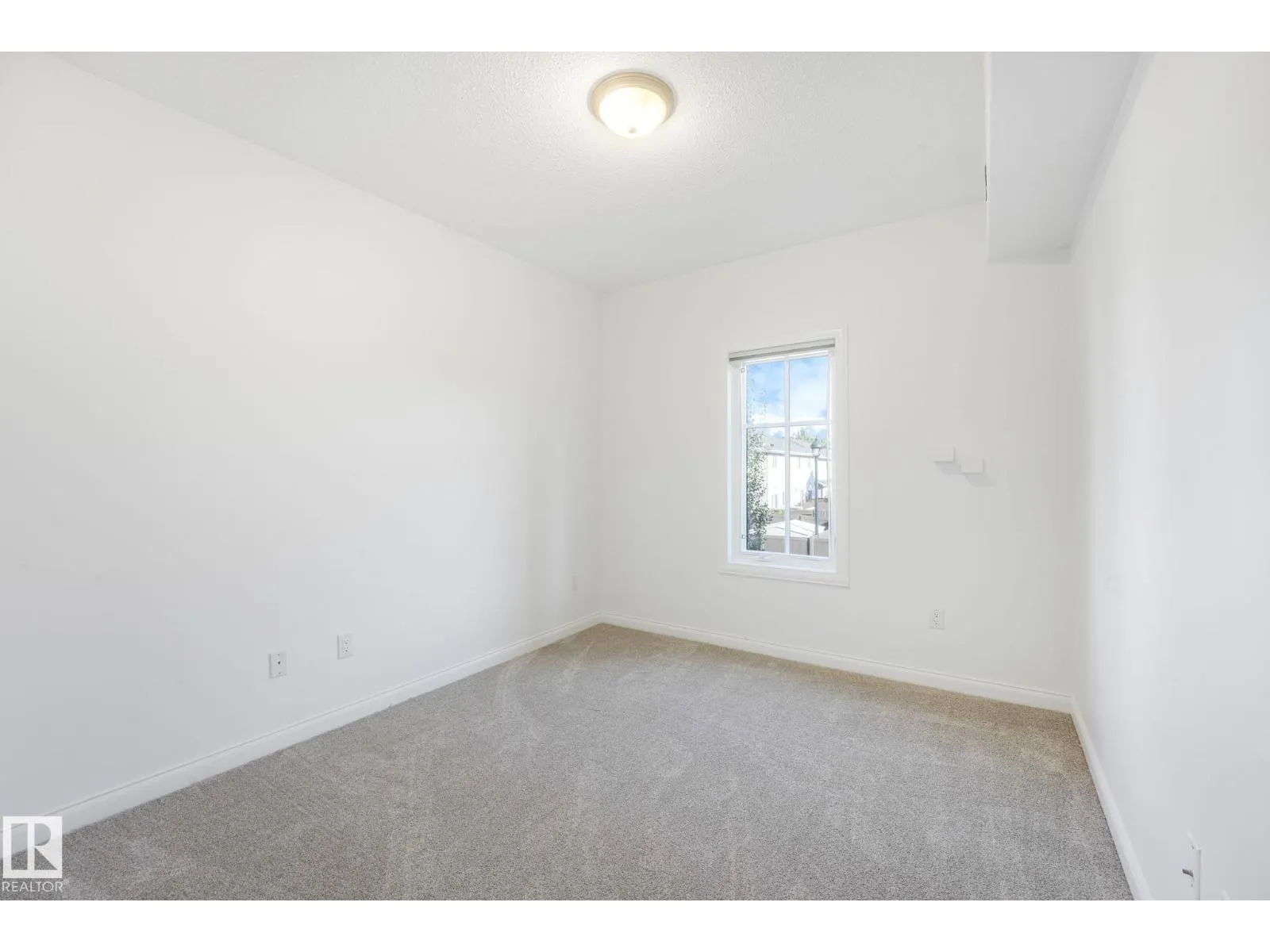 #232 1406 HODGSON WY NW