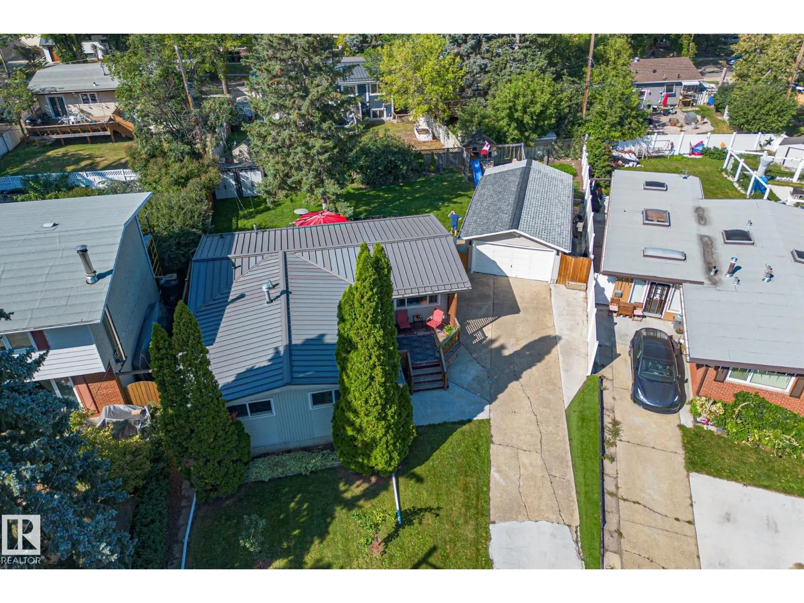 13 GRANTHAM PL