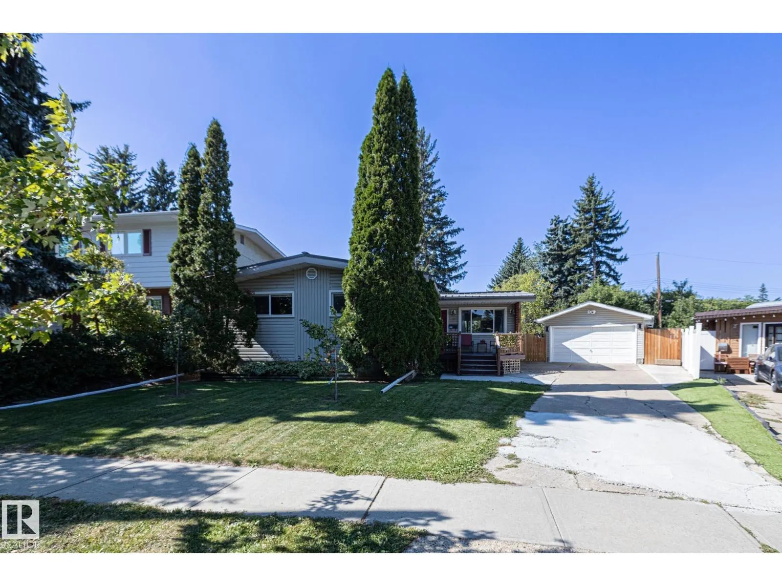 13 GRANTHAM PL