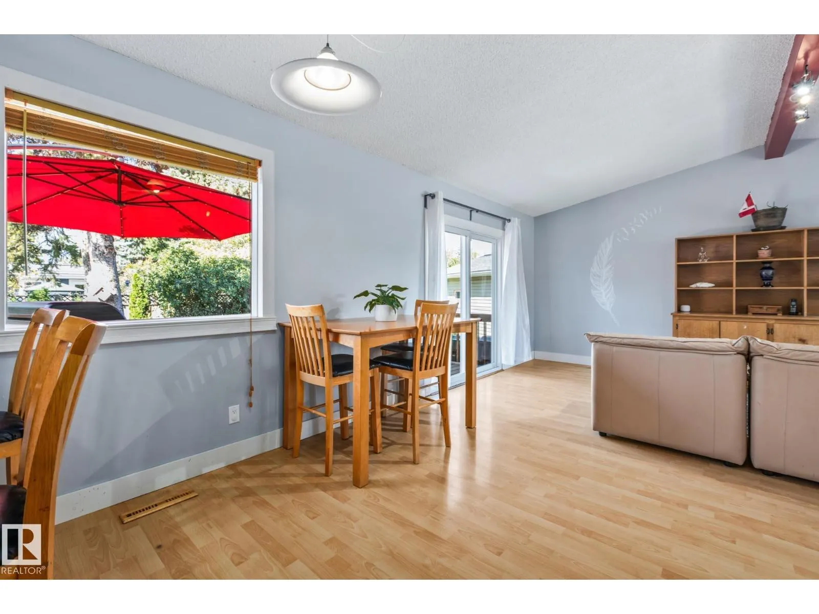 13 GRANTHAM PL