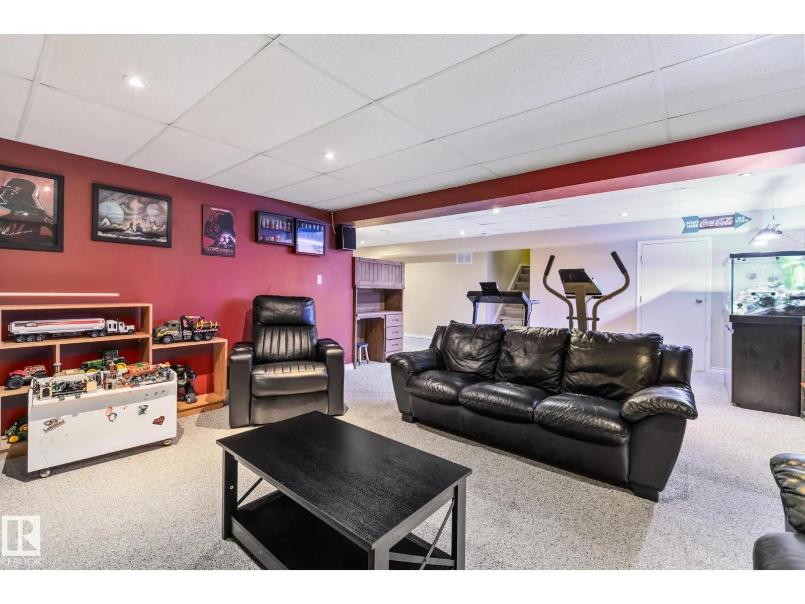 13 GRANTHAM PL