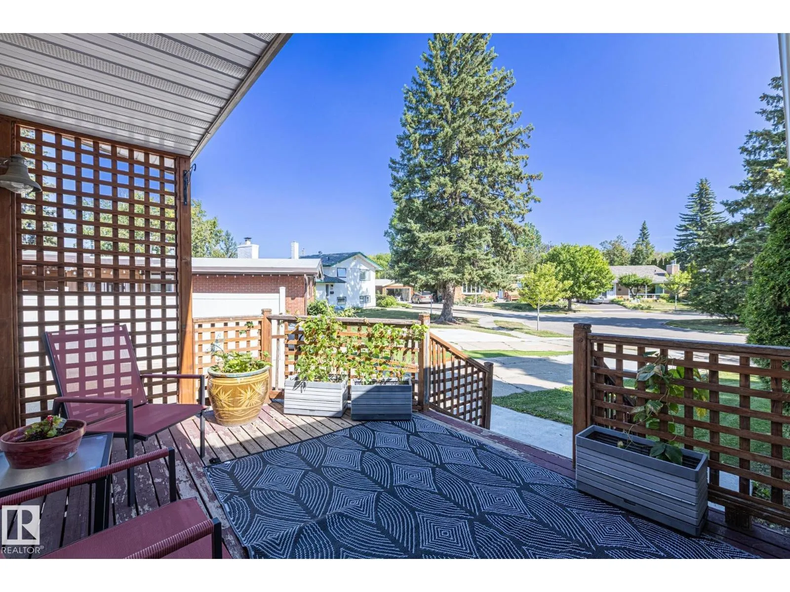 13 GRANTHAM PL