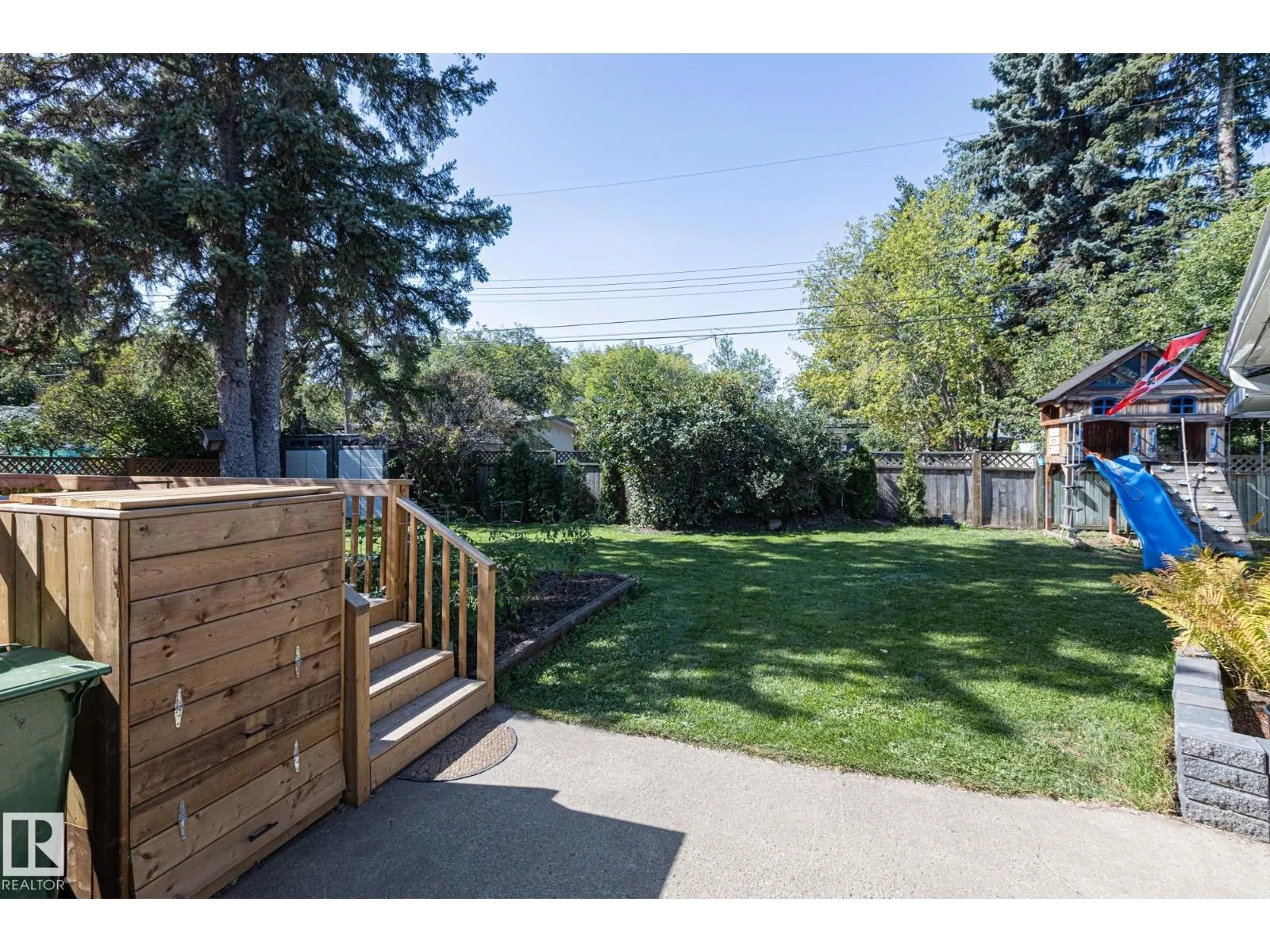 13 GRANTHAM PL