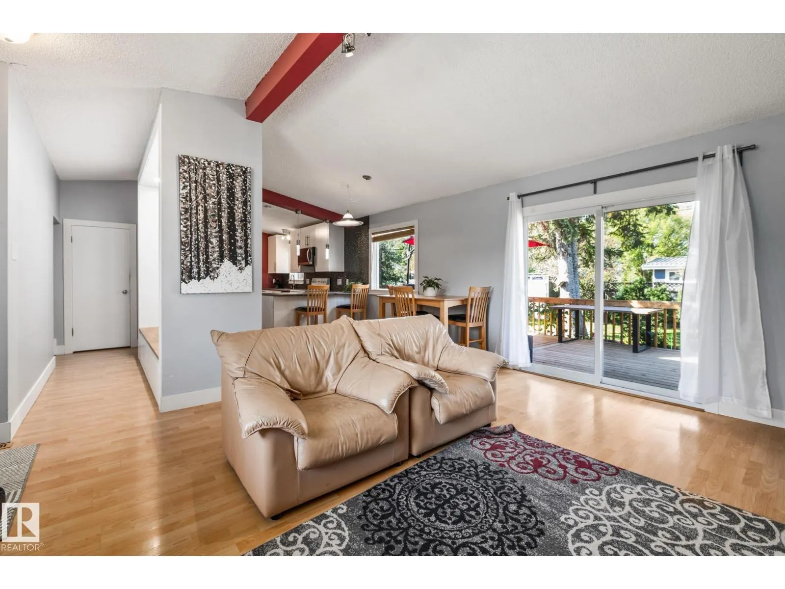 13 GRANTHAM PL