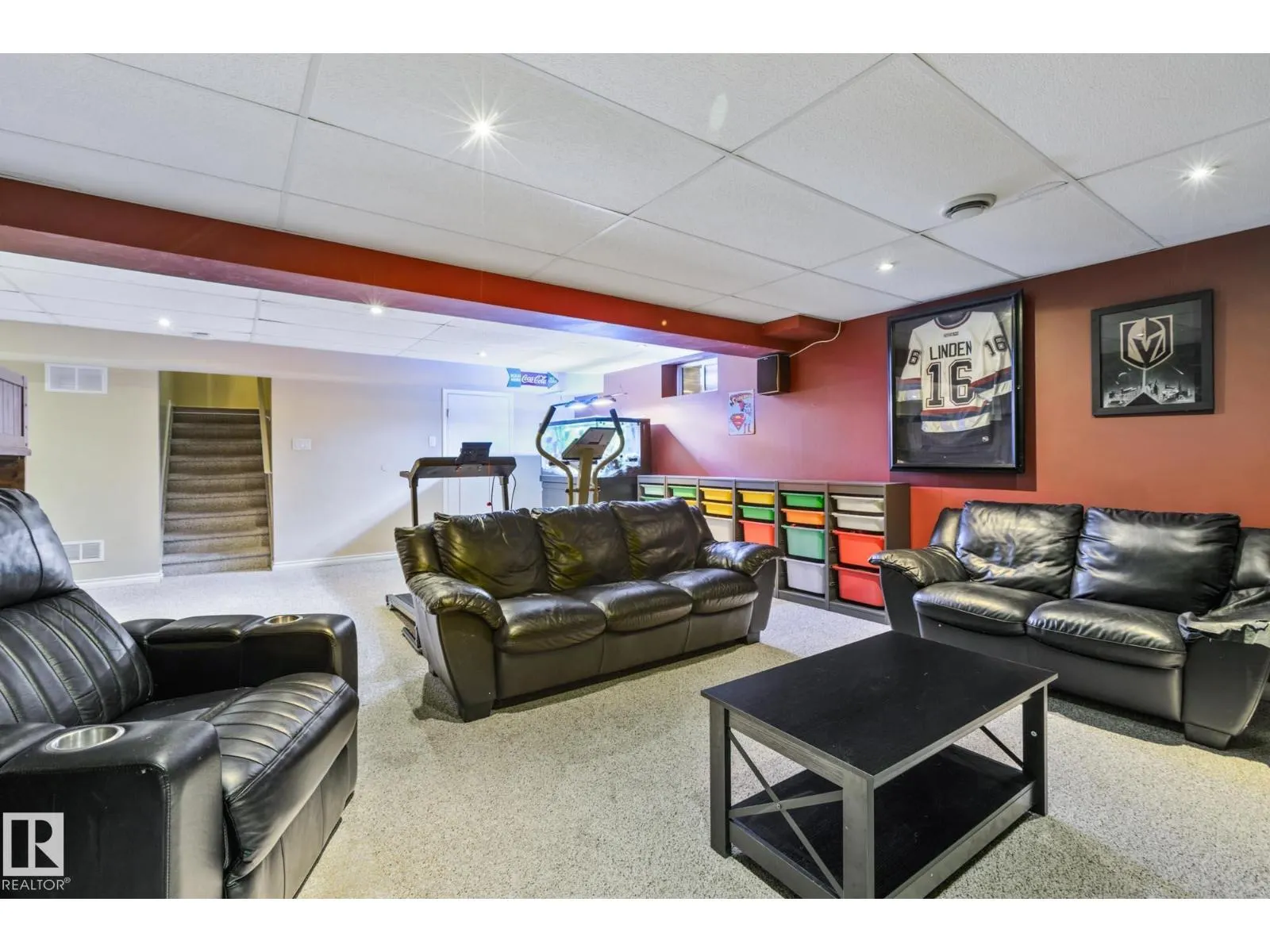 13 GRANTHAM PL