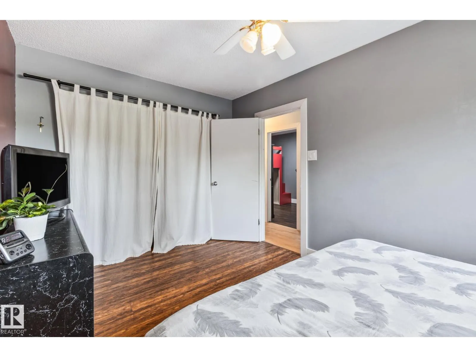 13 GRANTHAM PL