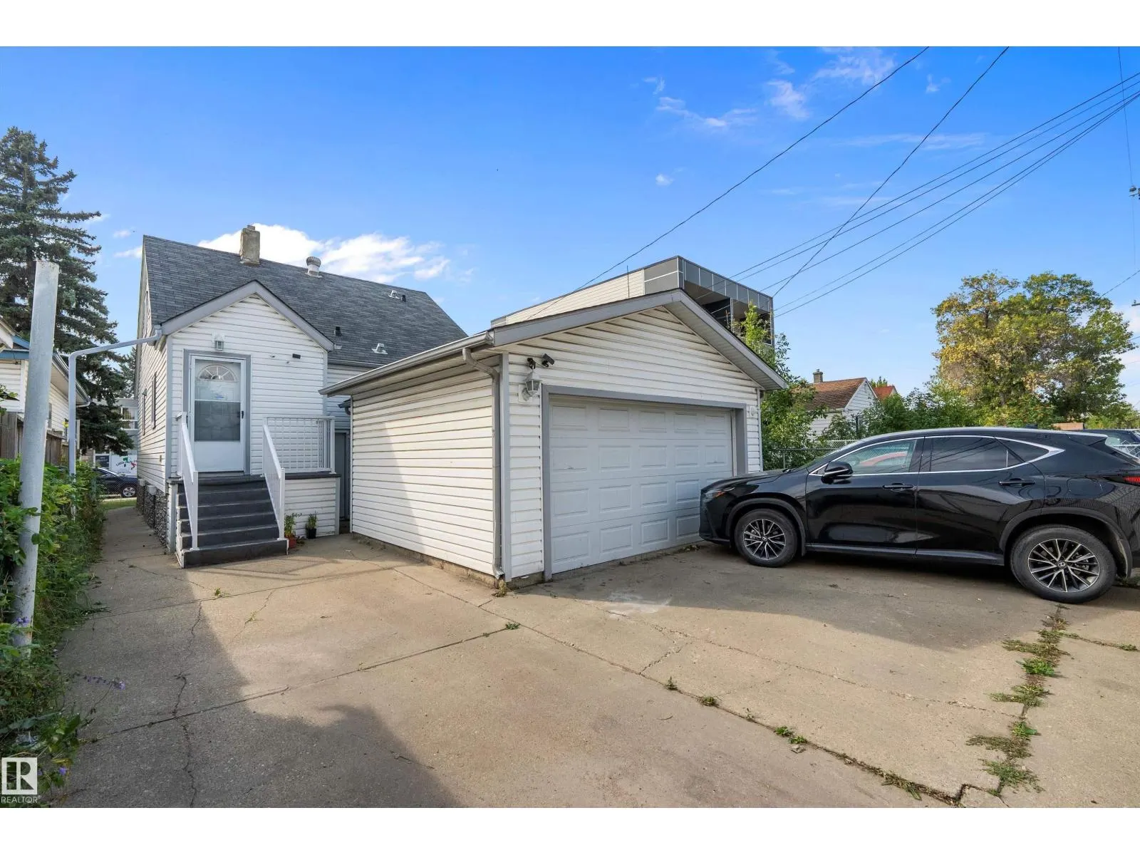 10913 97 ST NW