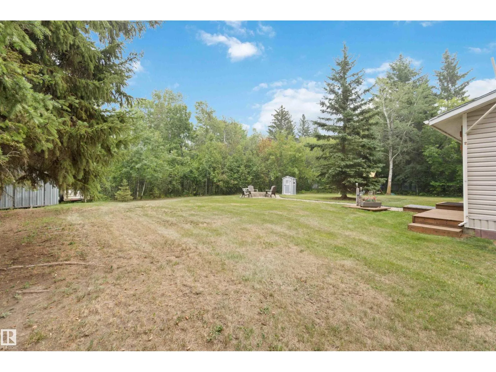 #667 60331 RANGE ROAD 124
