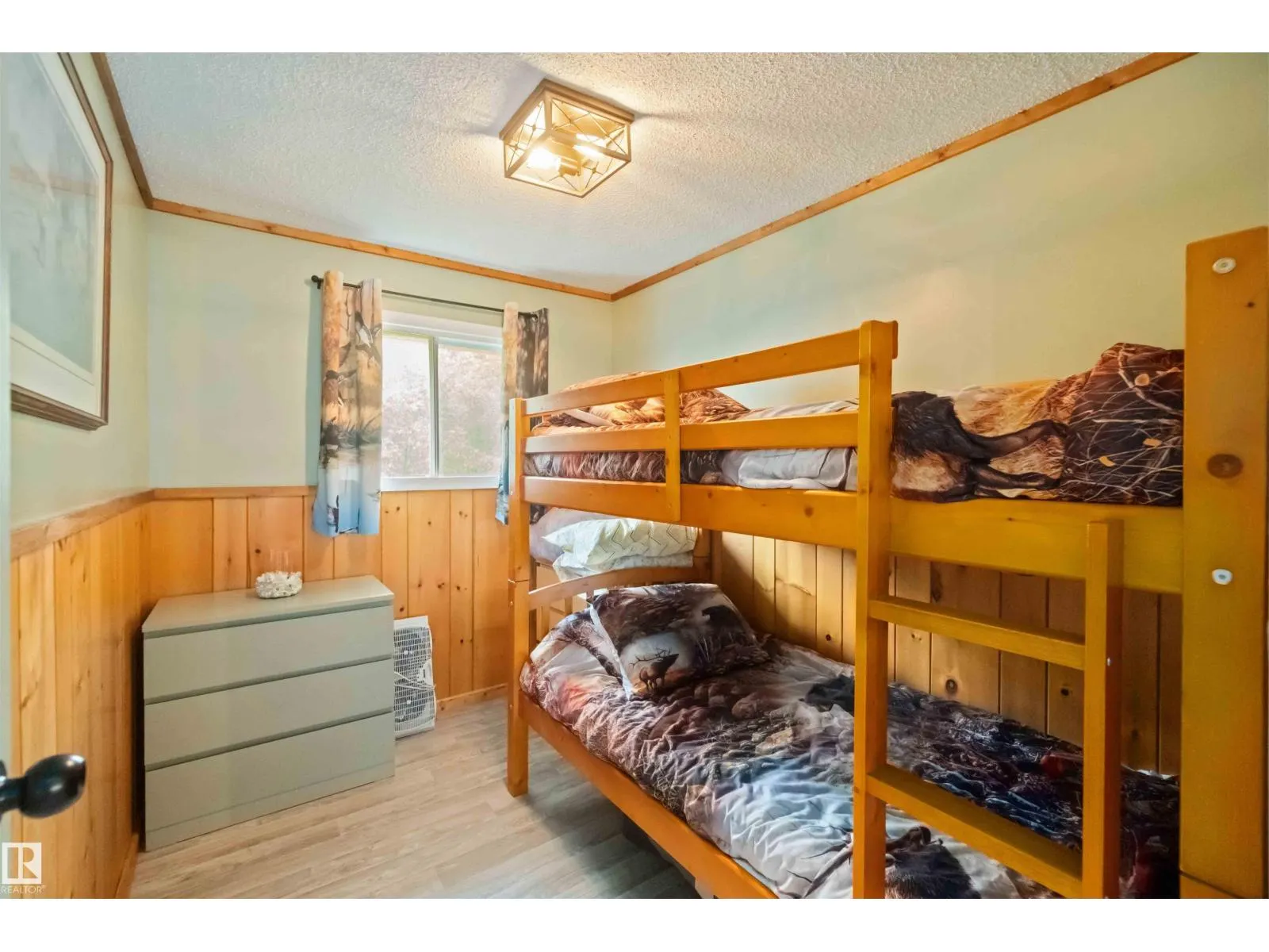 #667 60331 RANGE ROAD 124