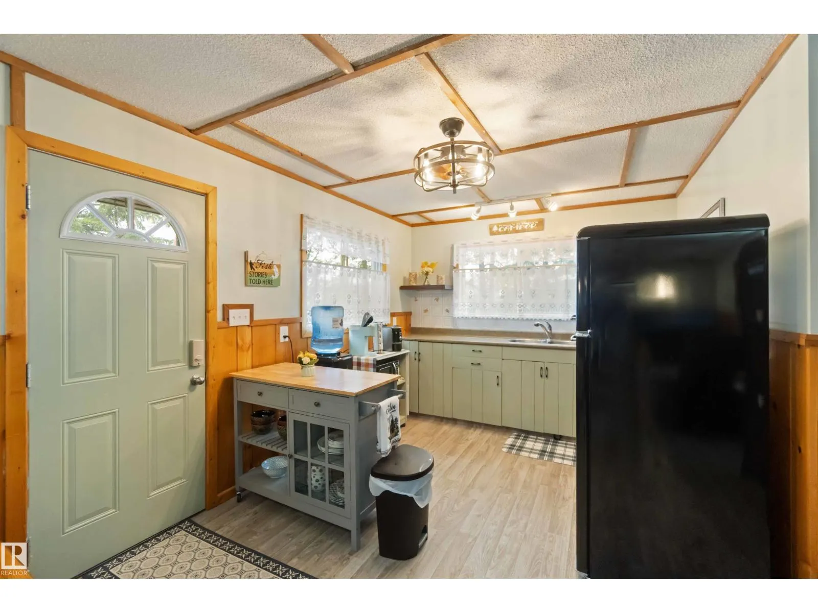 #667 60331 RANGE ROAD 124