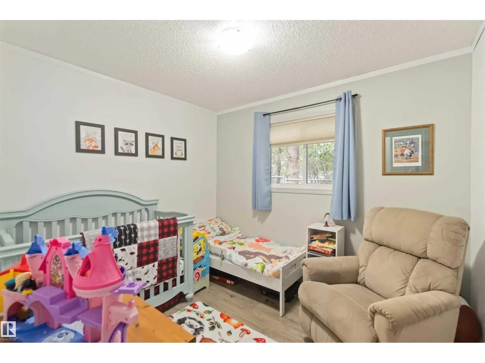 #665 60331 RANGE ROAD 124