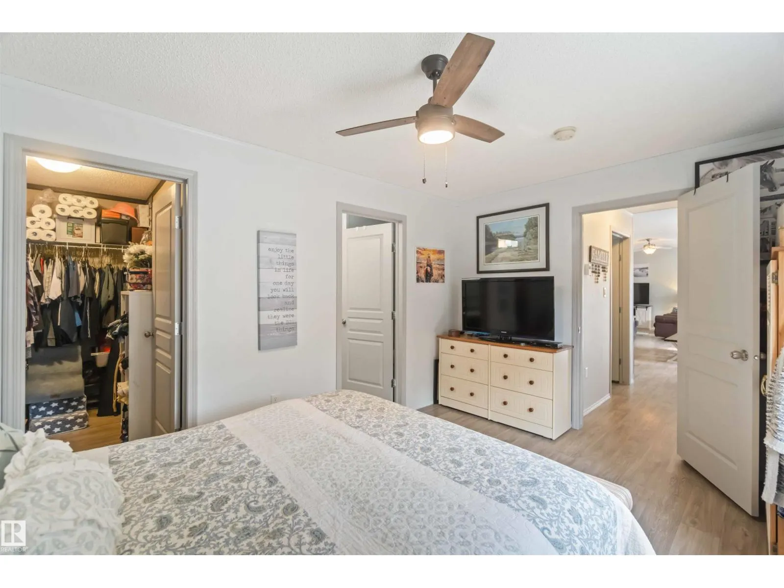 #665 60331 RANGE ROAD 124