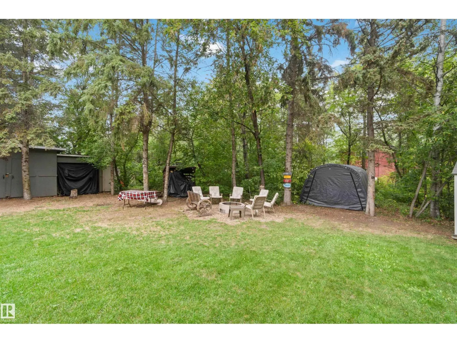 #665 60331 RANGE ROAD 124