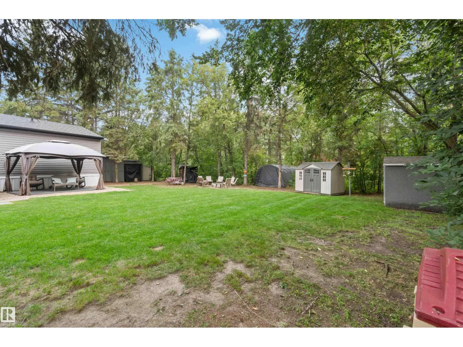 #665 60331 RANGE ROAD 124