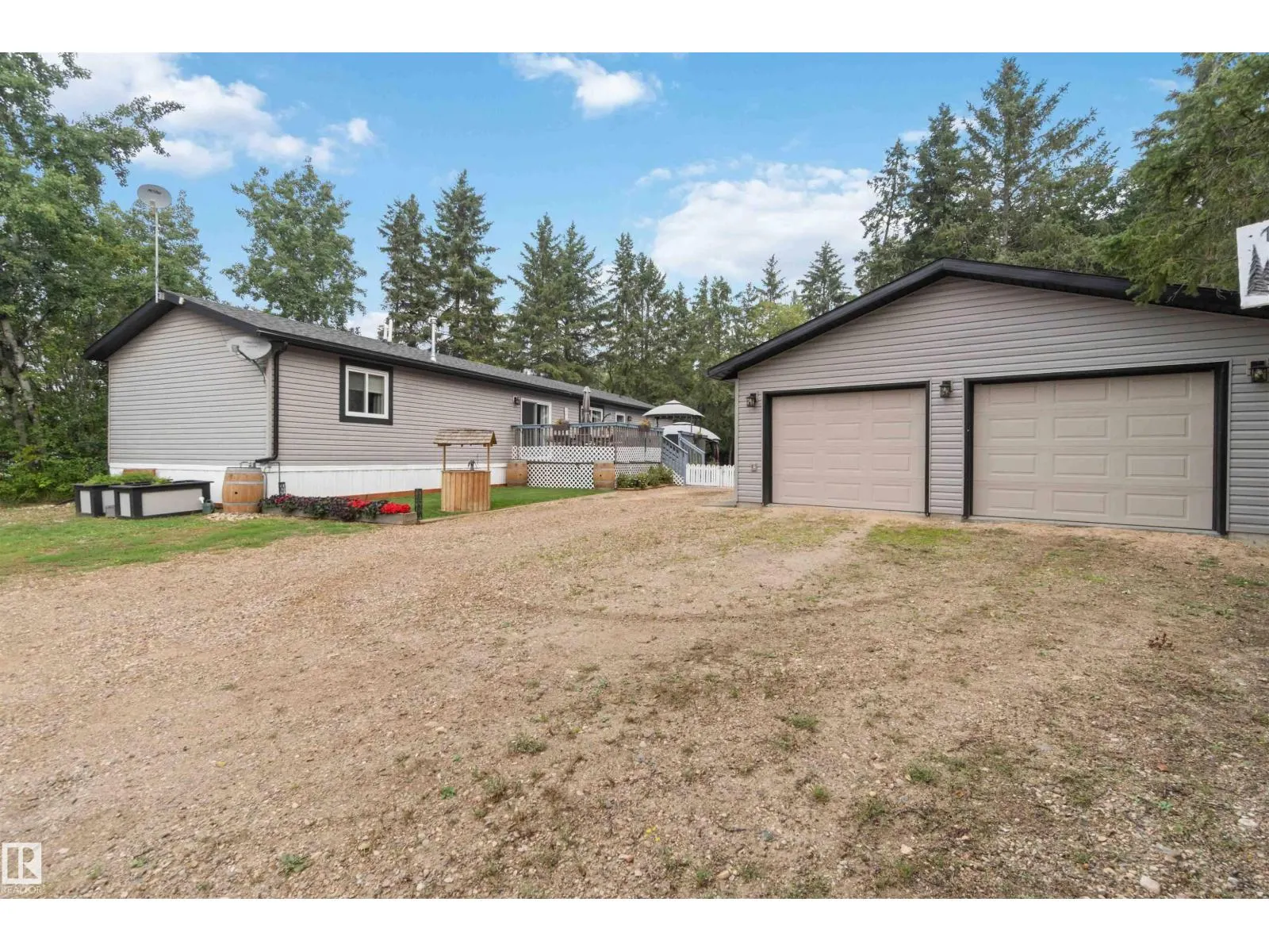 #665 60331 RANGE ROAD 124