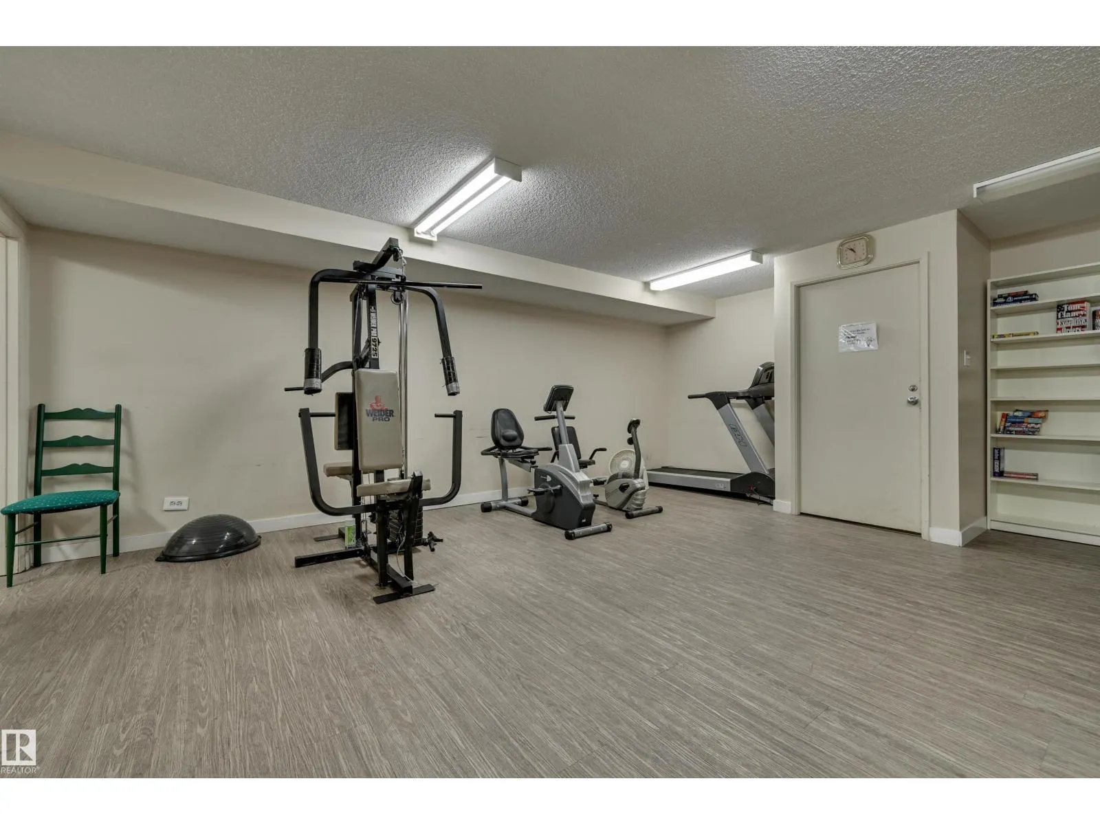 #1505 10140 120 ST NW