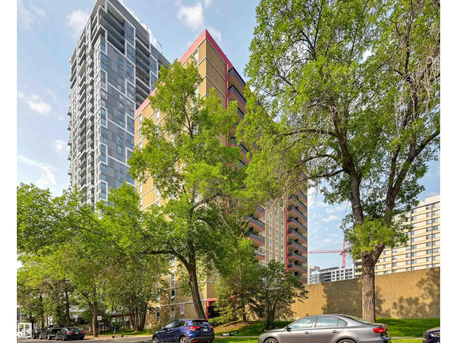 #1505 10140 120 ST NW
