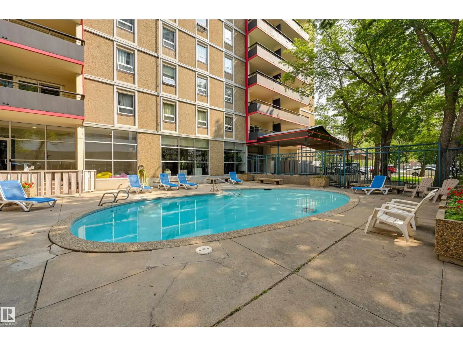 #1505 10140 120 ST NW