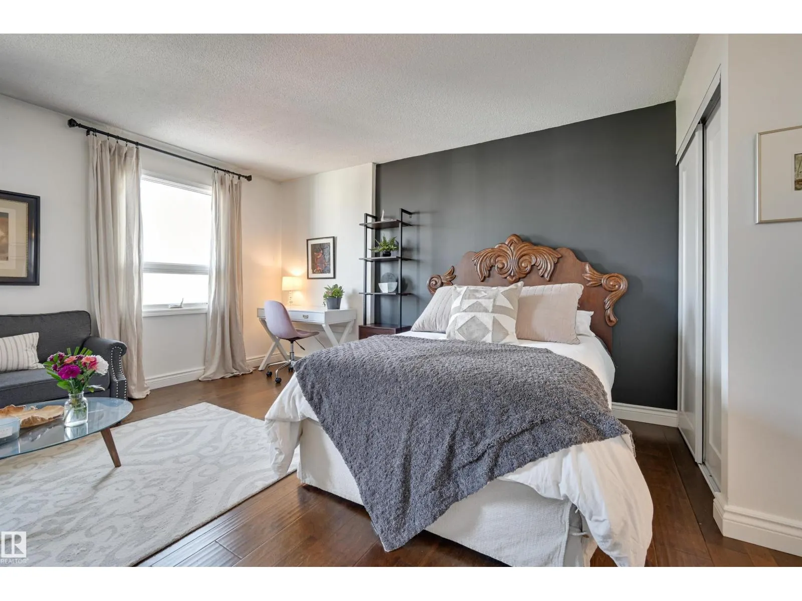 #1505 10140 120 ST NW