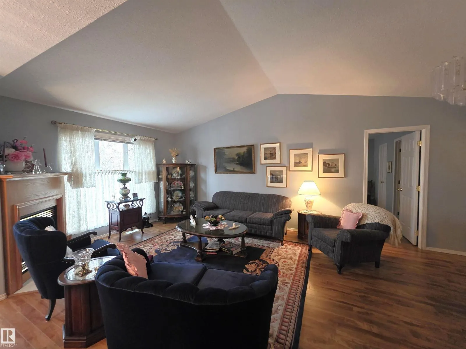 208 RAVINE VI