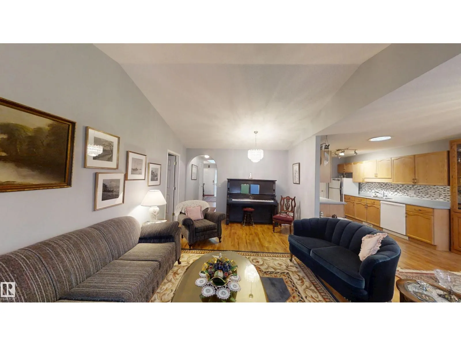 208 RAVINE VI