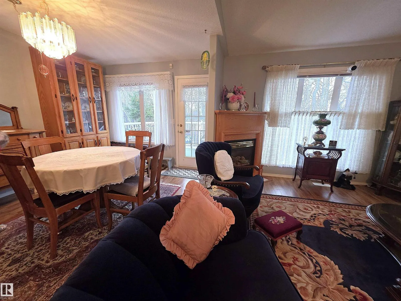 208 RAVINE VI