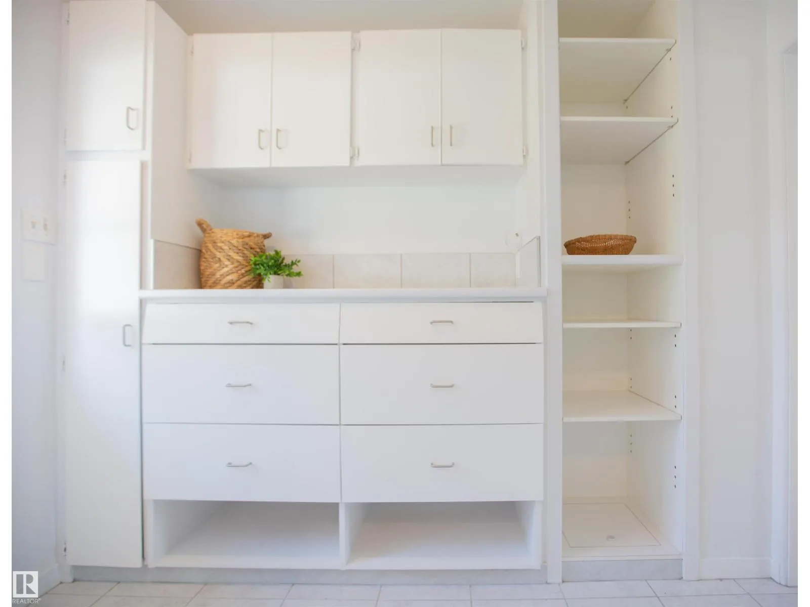 14624 87 AV NW