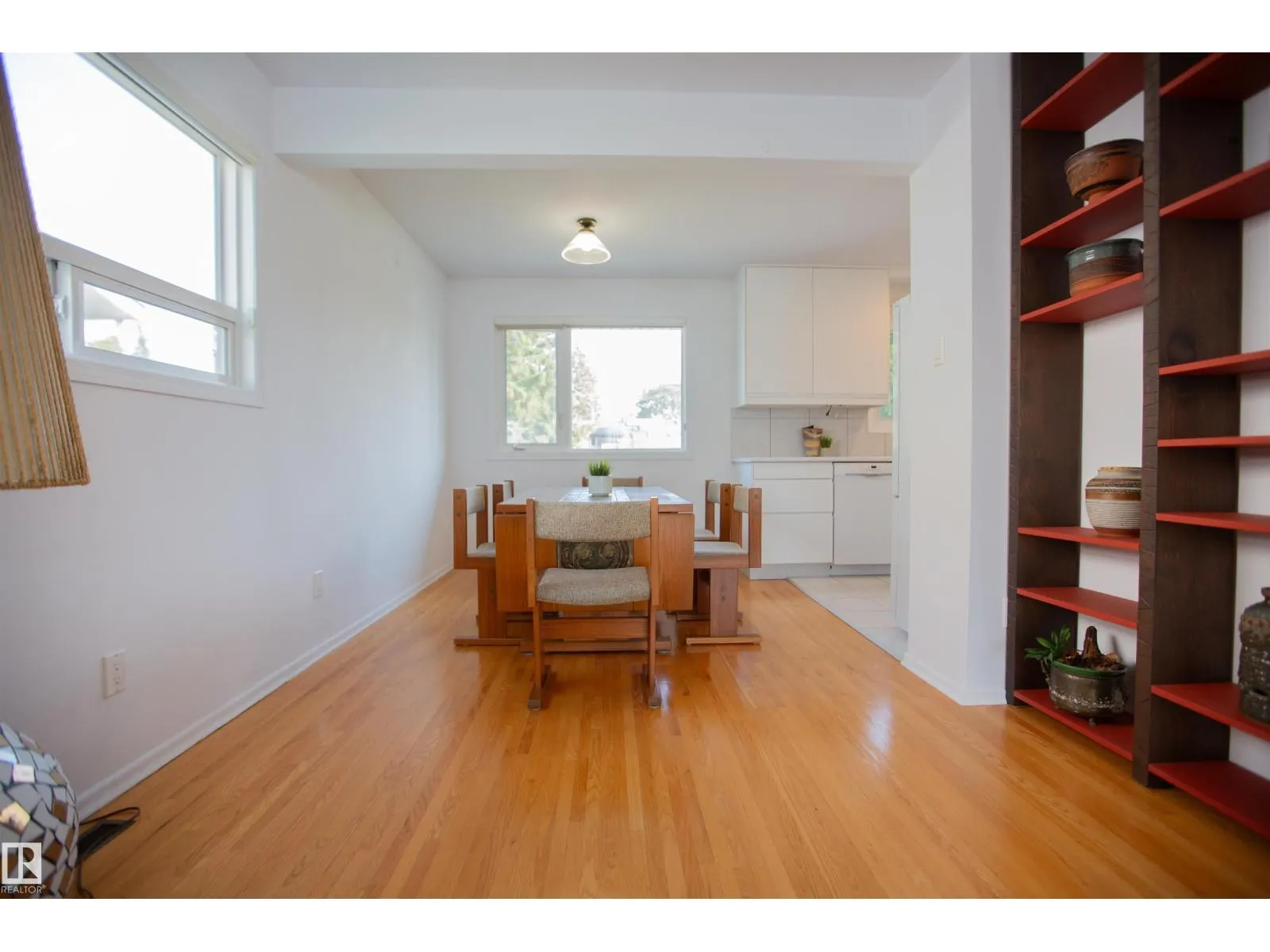 14624 87 AV NW
