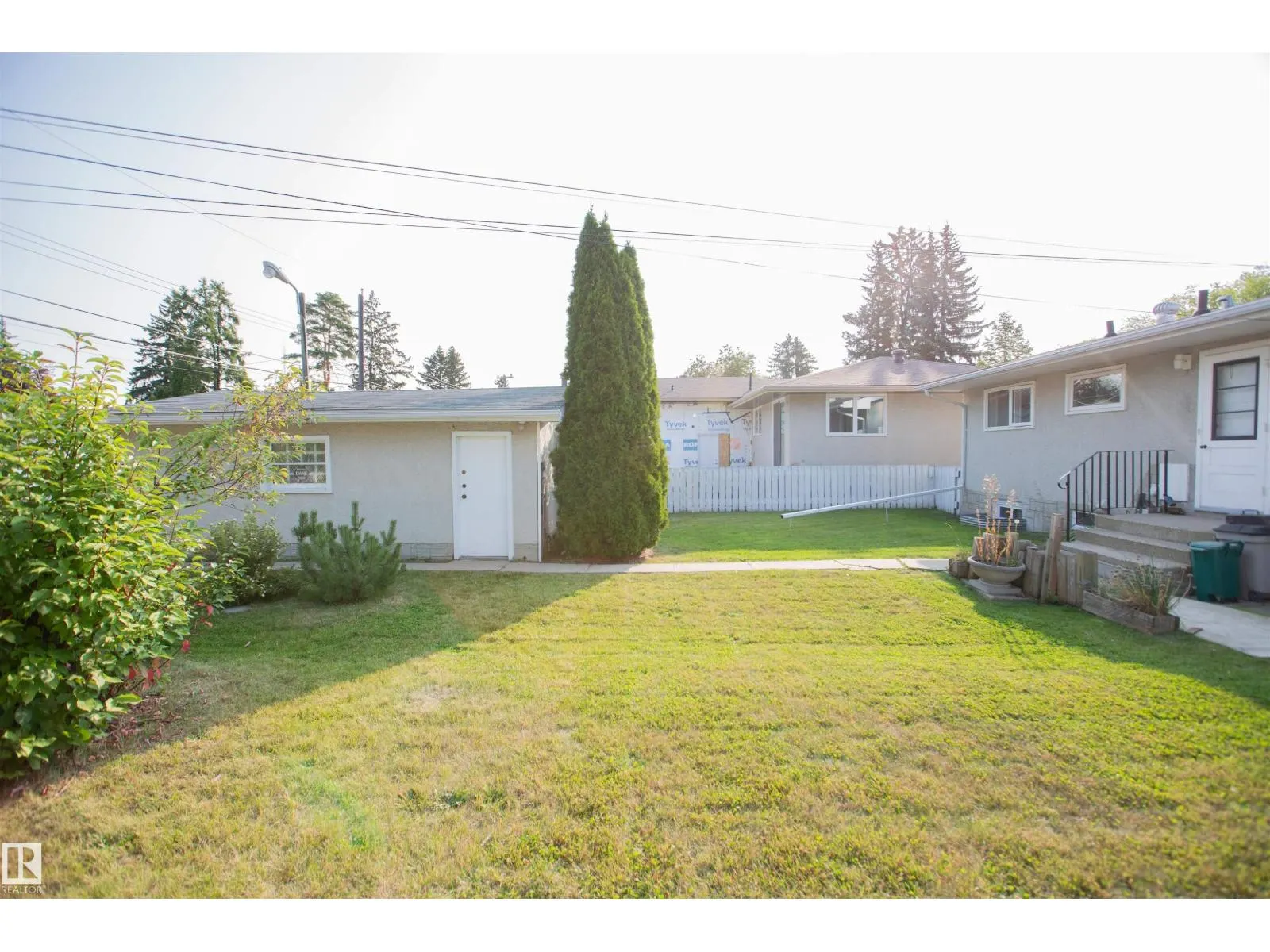 14624 87 AV NW