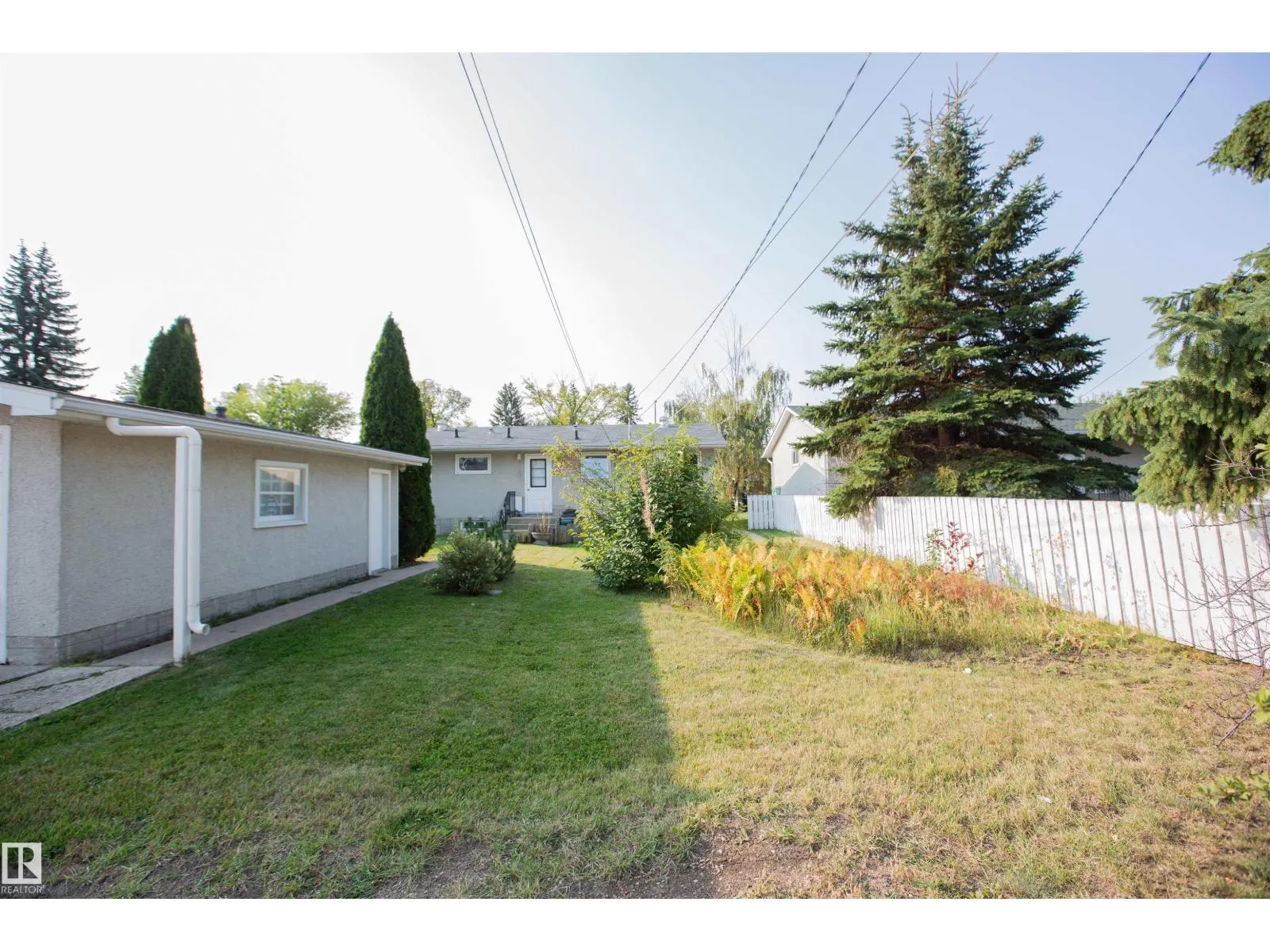 14624 87 AV NW