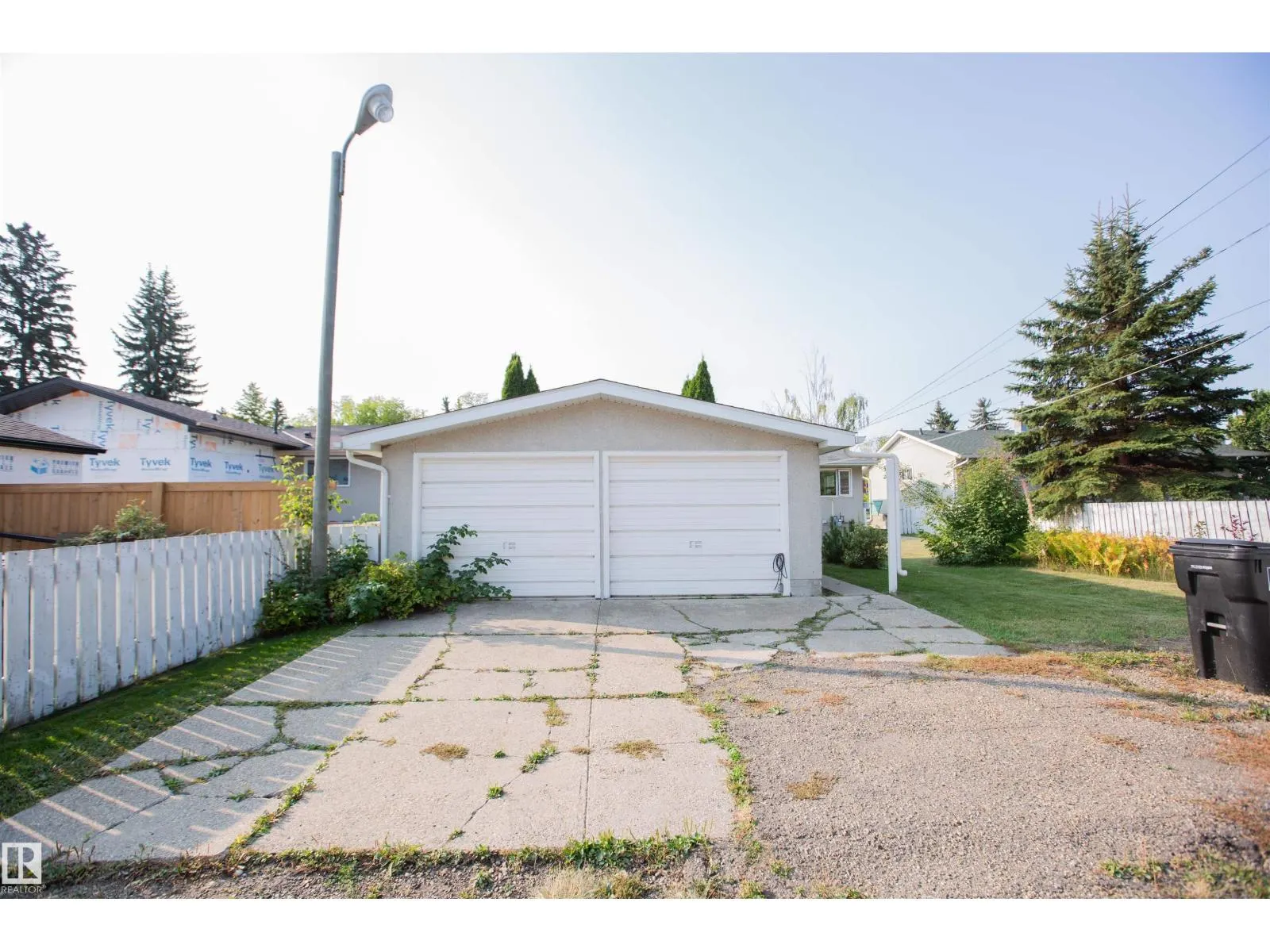 14624 87 AV NW