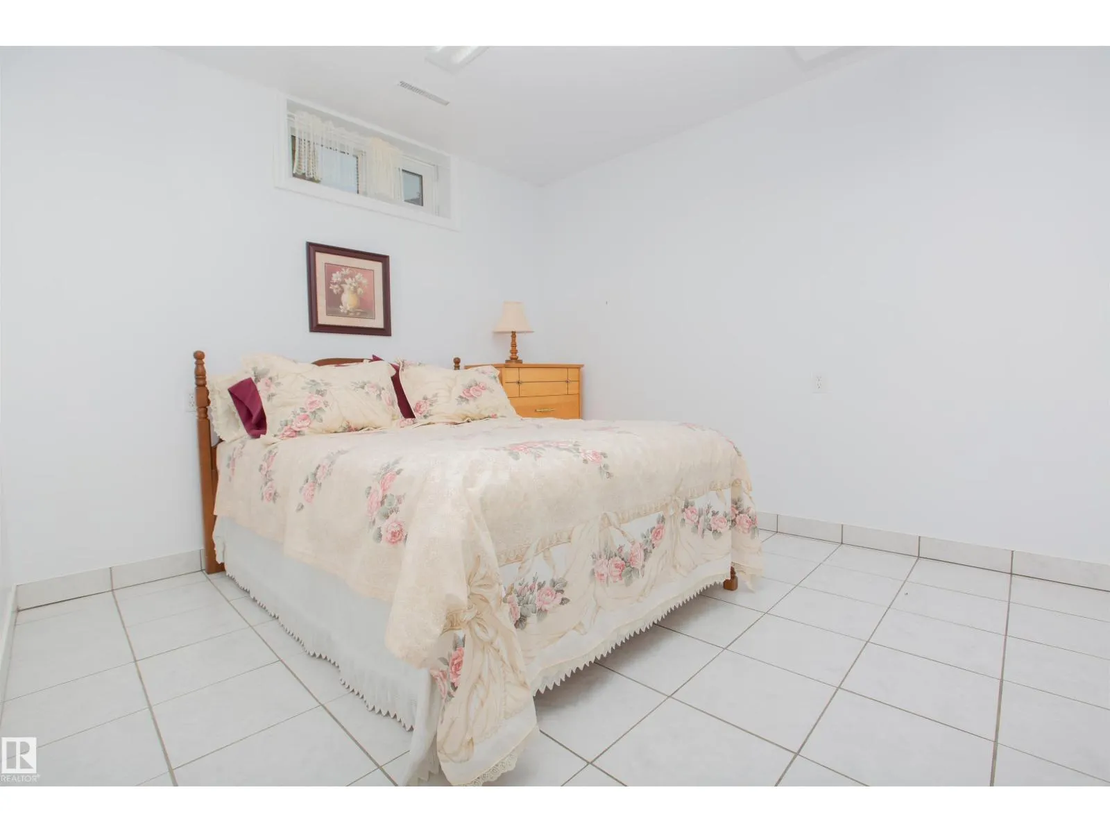 14624 87 AV NW