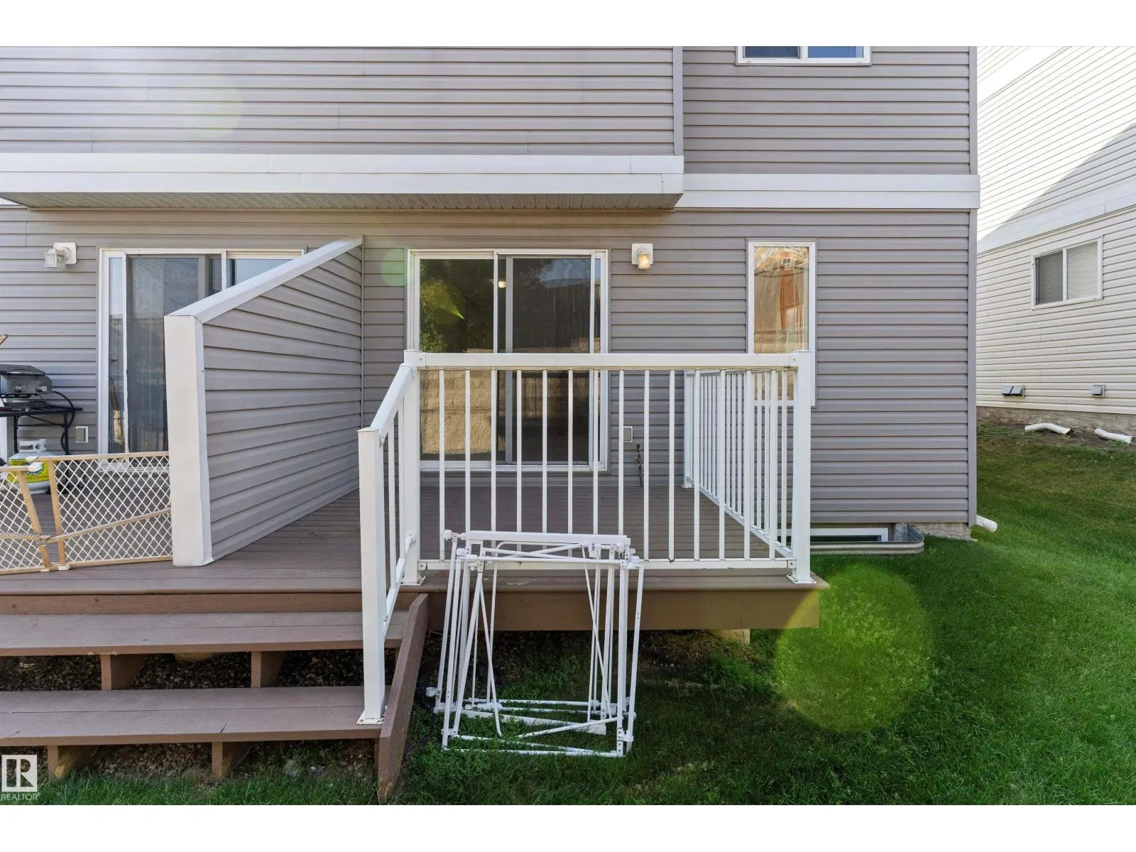 #6 130 HYNDMAN CR NW
