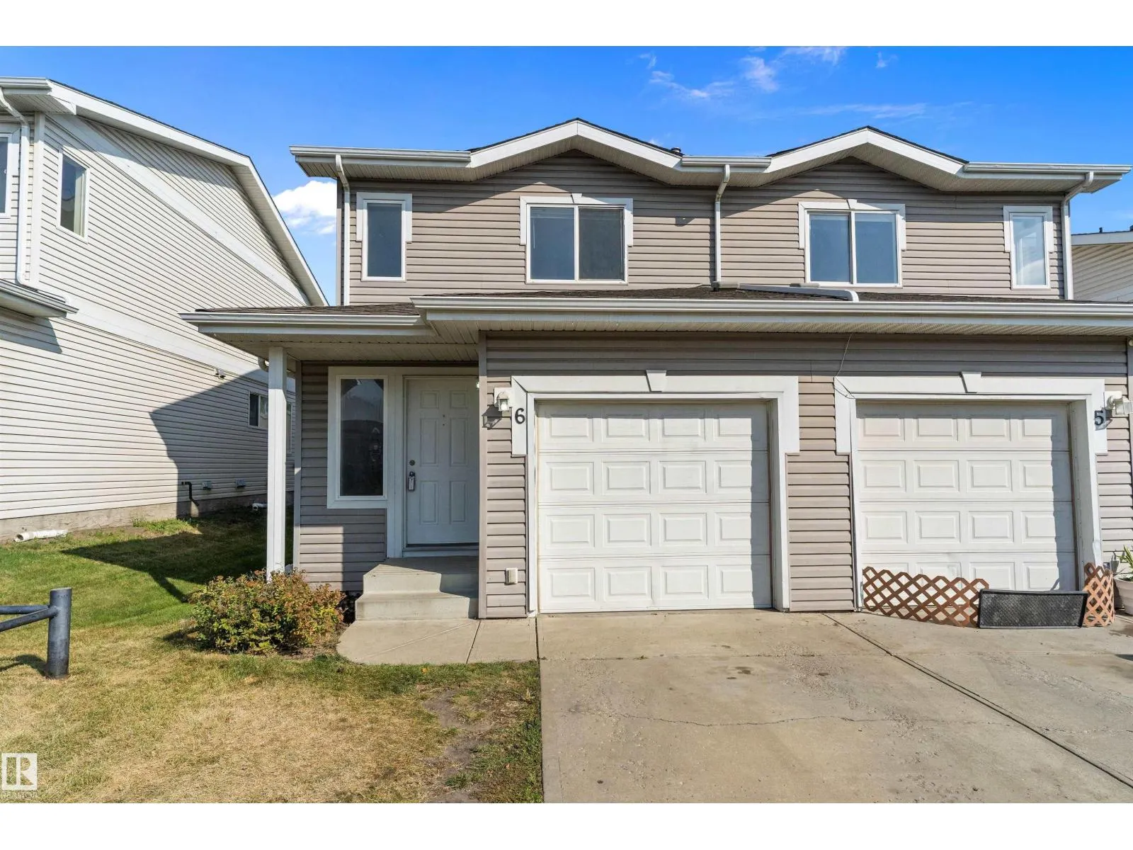 #6 130 HYNDMAN CR NW