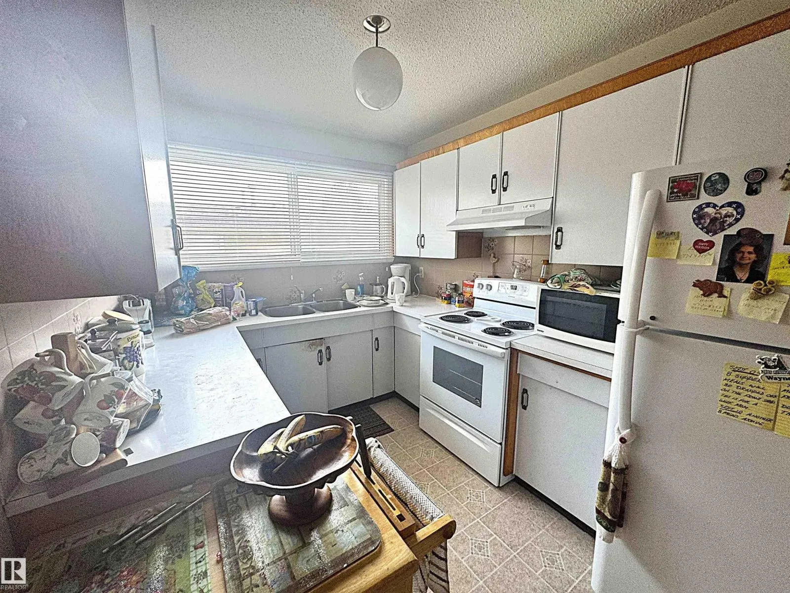 3315 & 3317 105 AV NW