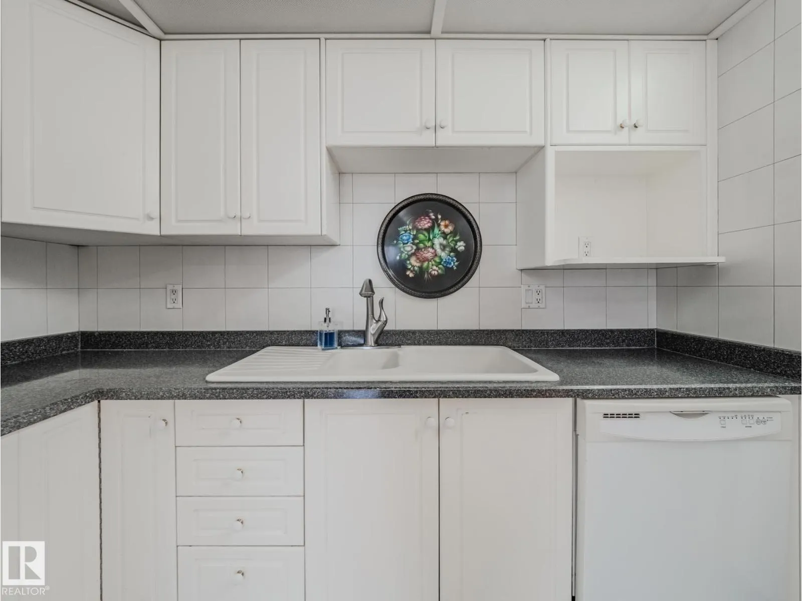 #1403 10160 115 ST NW