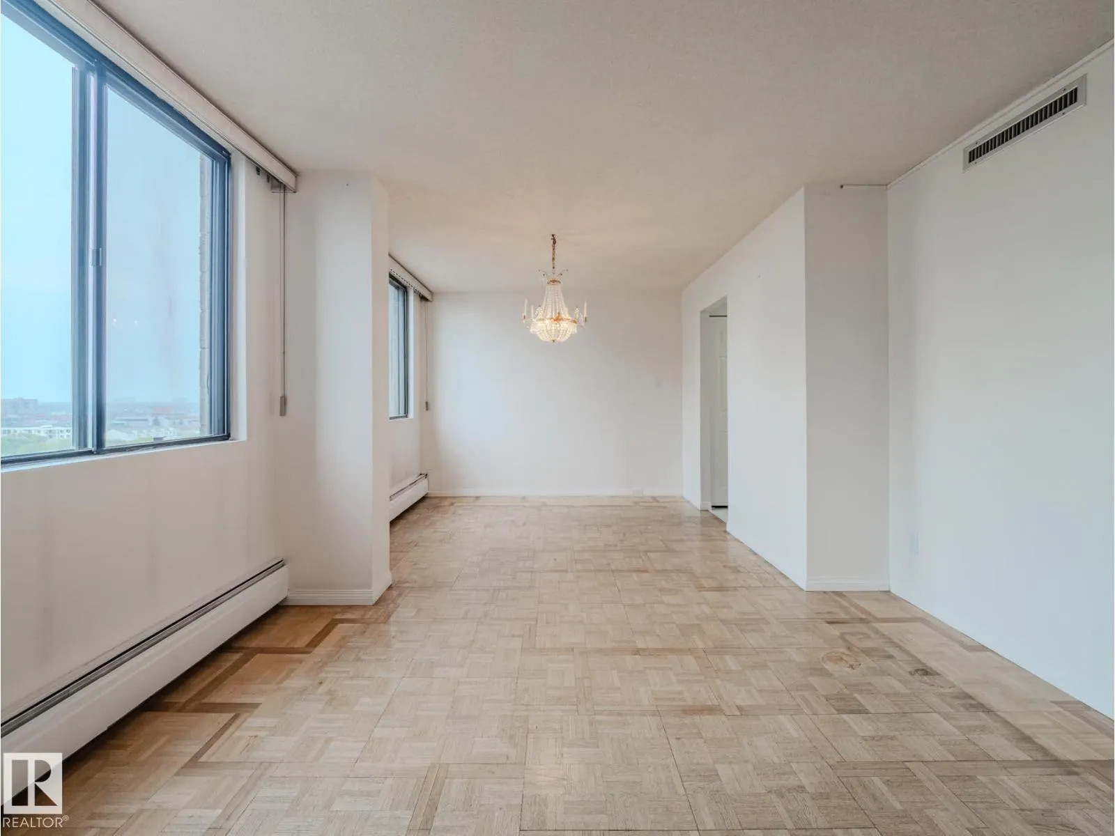 #1403 10160 115 ST NW