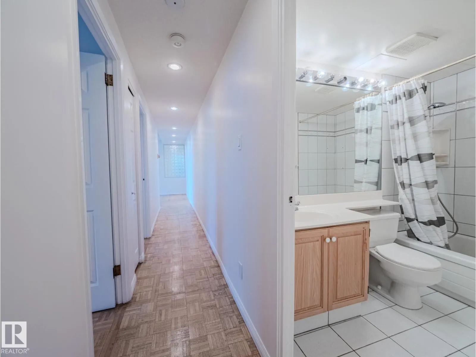 #1403 10160 115 ST NW