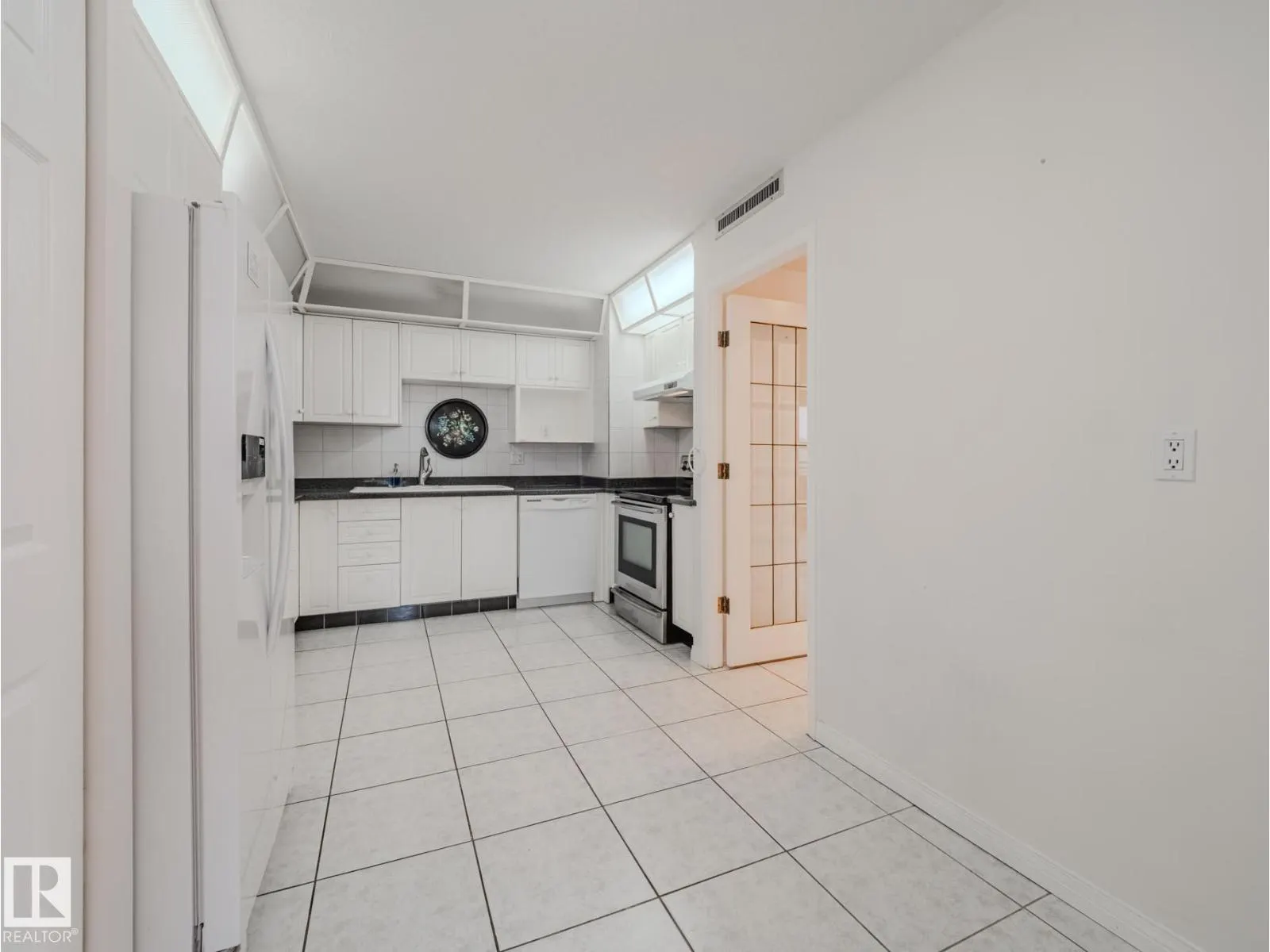#1403 10160 115 ST NW