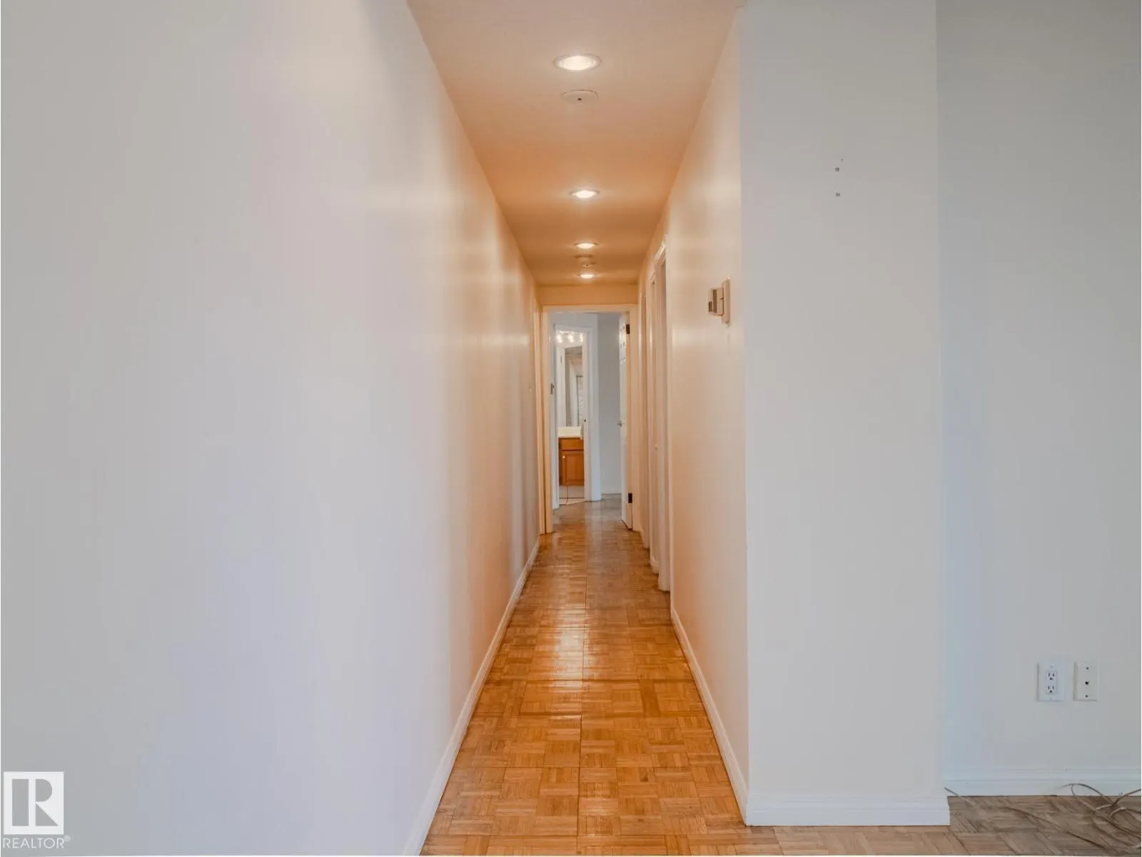 #1403 10160 115 ST NW