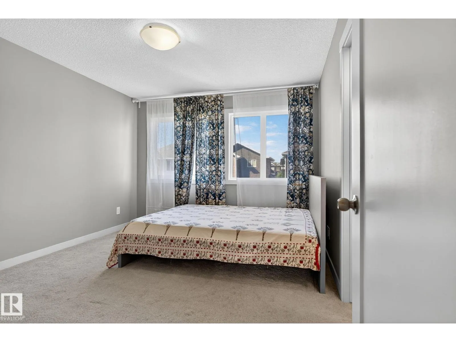 1628 167 ST SW