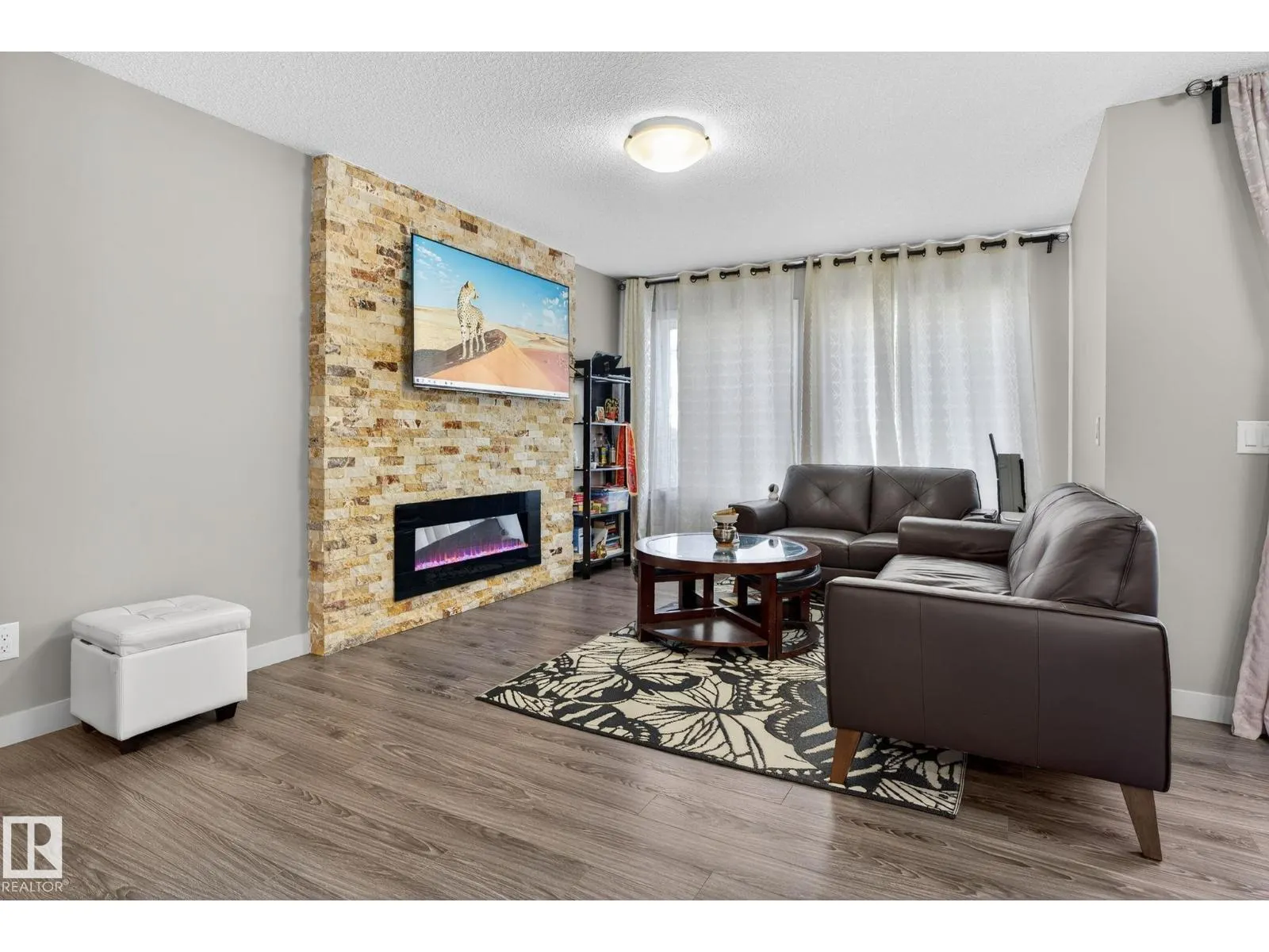 1628 167 ST SW