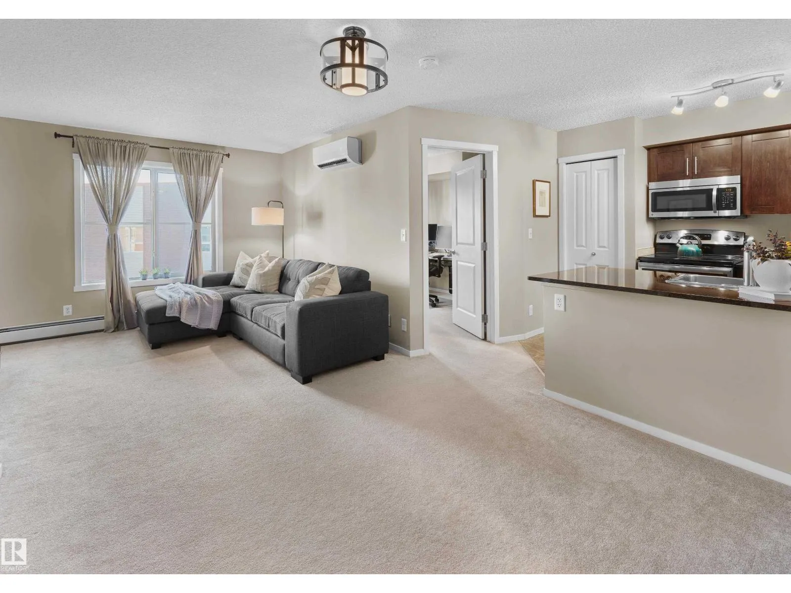 #407 5816 MULLEN PL NW