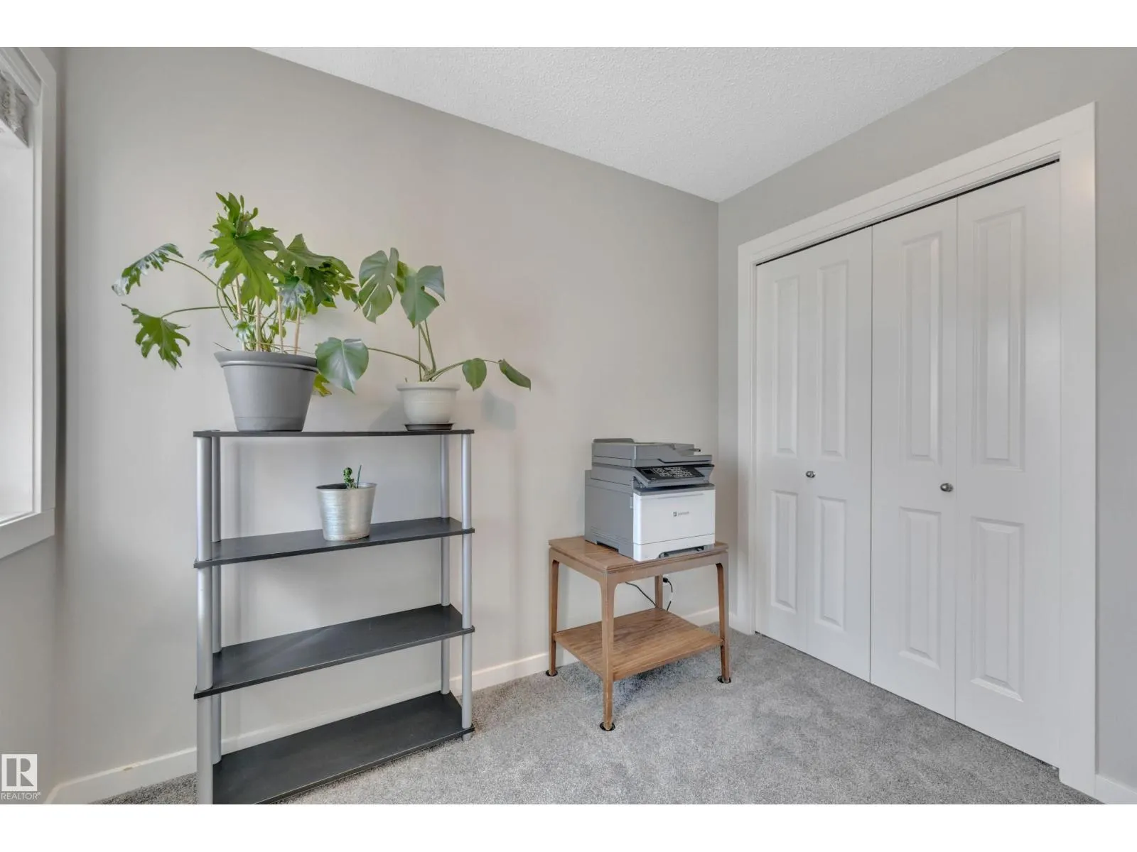 157 Larch CR