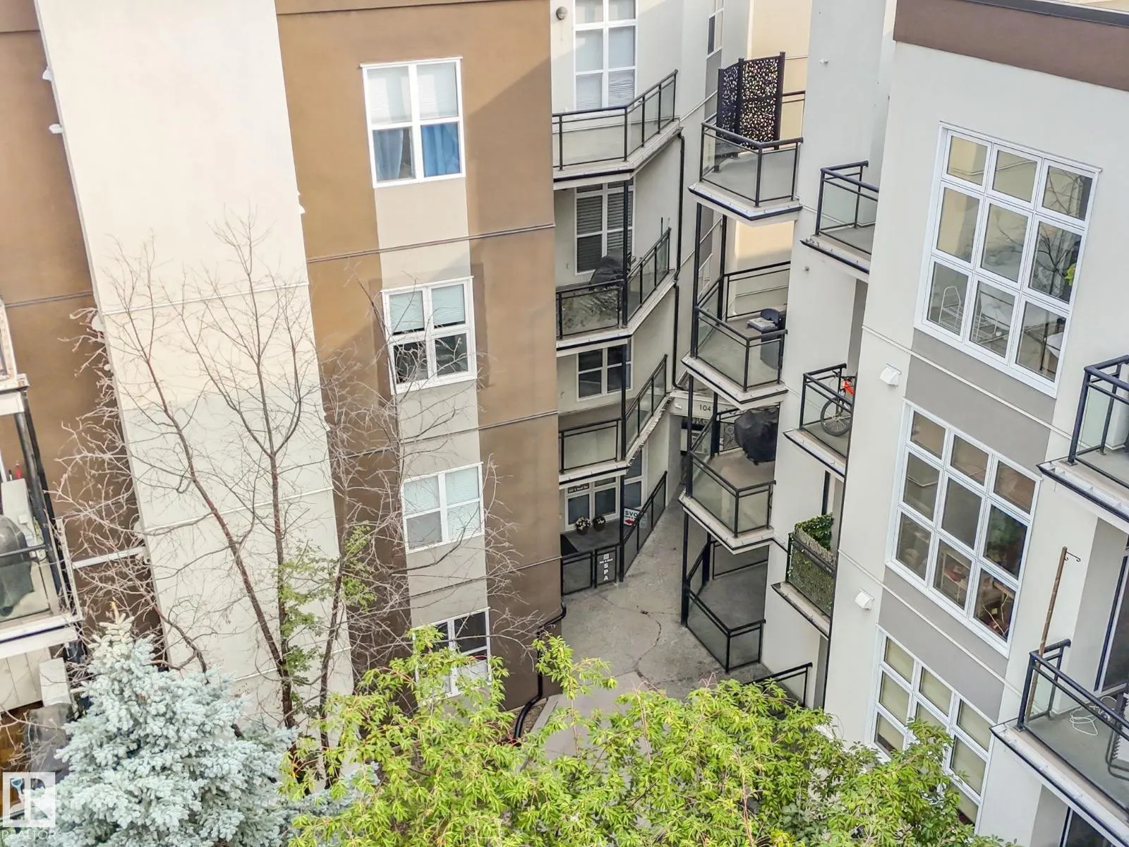 #200 10411 122 ST NW