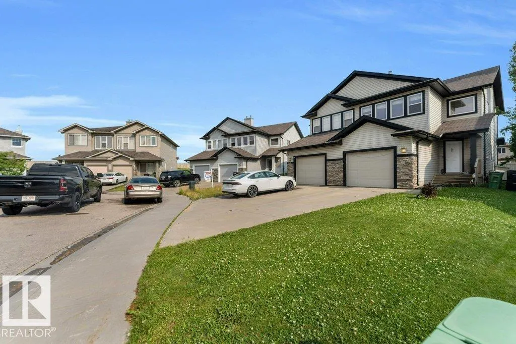 1137 37B AV NW
